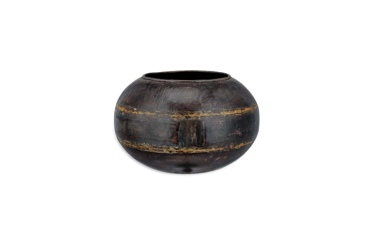 Nkuku Home Accessories Endo Reclaimed Iron Vase 6 Nkuku Home Accessories Endo Reclaimed Iron Vase