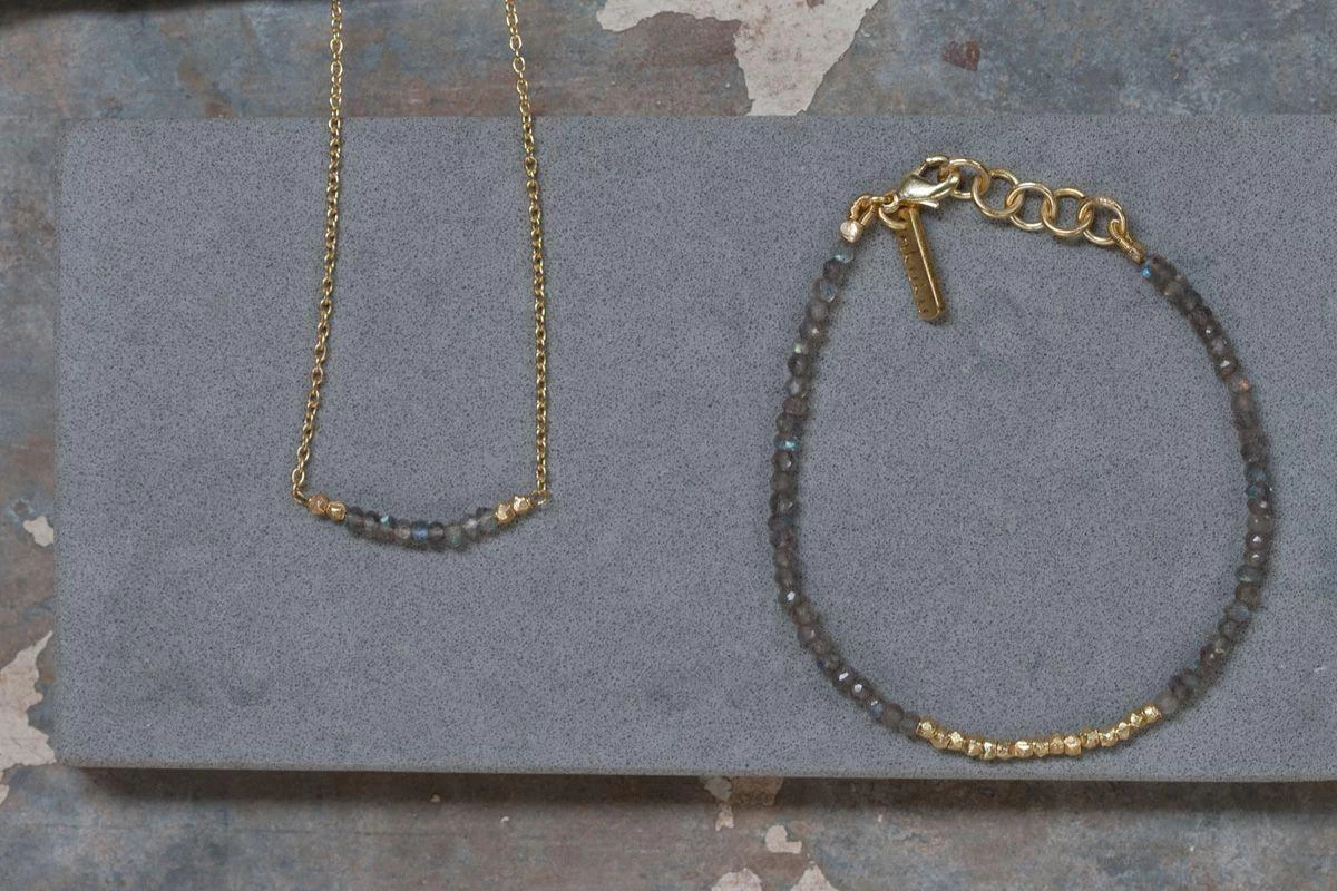 Nkuku Kitara Bead Bracelet - Grey & Gold 4 Nkuku Kitara Bead Bracelet - Grey & Gold