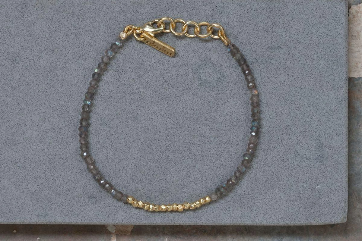 Nkuku Kitara Bead Bracelet - Grey & Gold 3 Nkuku Kitara Bead Bracelet - Grey & Gold