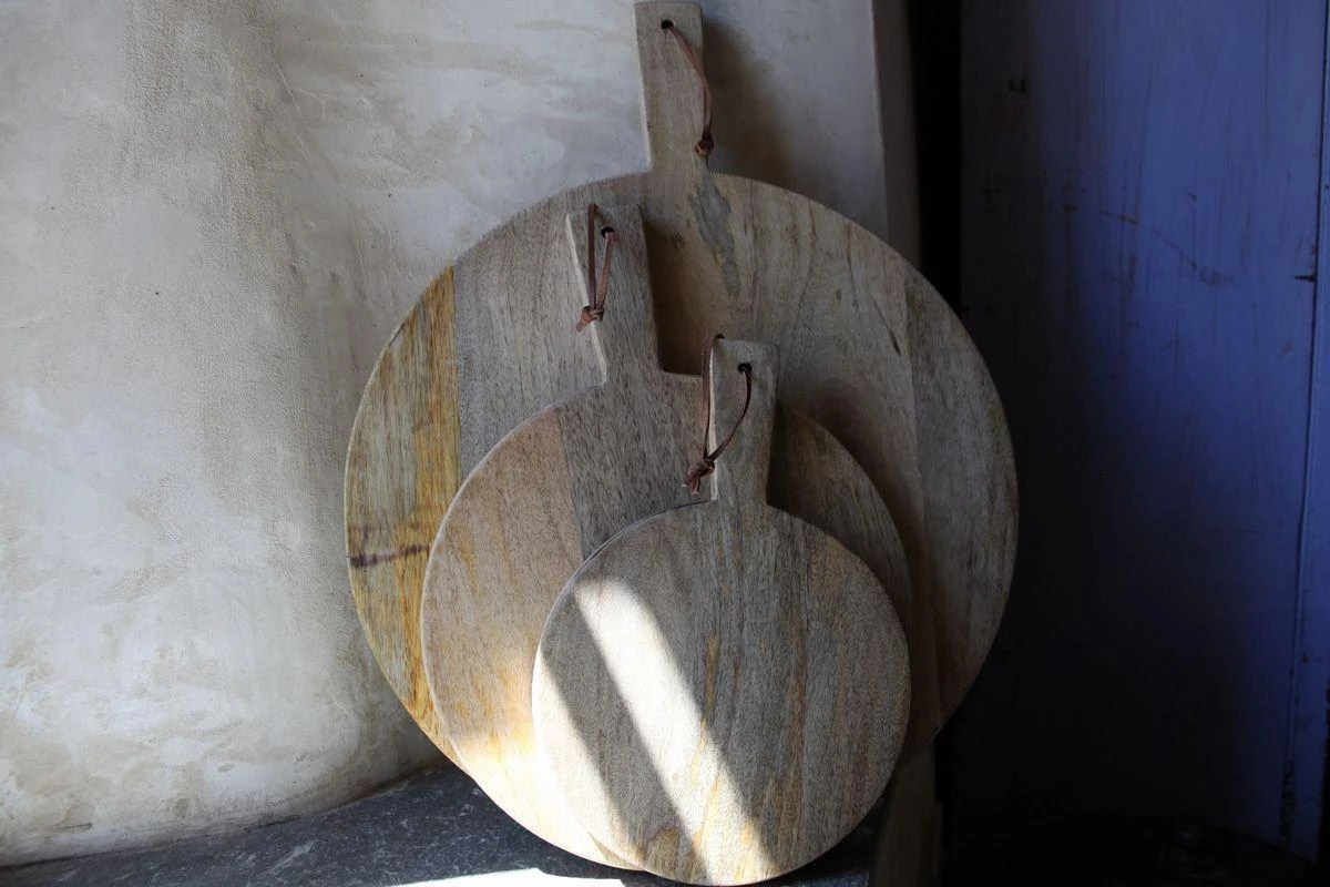 Nkuku Chopping Boards Mango Wood Pizza Board 3 Nkuku Chopping Boards Mango Wood Pizza Board