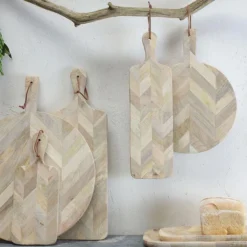 Nkuku Nalbari Pizza Board