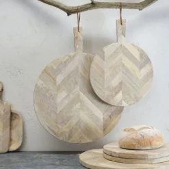 Nkuku Nalbari Pizza Board