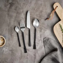 Nkuku Usa Cutlery Set - Black (Set Of 16) Tableware